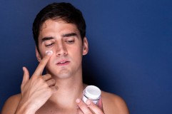 Sering Disepelekan, Ini 3 Alasan Kenapa Harus Pakai Sunscreen, Pejuang Glow Up Wajib Baca!