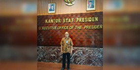 Spanduk-Baliho Disingkirkan, Ahli Waris Tjoddo Lapor KSP, Ancam Duduki Lahan Indogrosir Makassar Sampai Mati