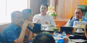 Bahas Ekspose Capaian 100 Hari Kerja, Pemkab Bombana Gelar Rapat Perdana di Rumah Jabatan Bupati Burhanuddin
