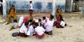 Potret Miris Pendidikan di Pulau Masudu Bombana: Sekolah Rusak, Guru-Murid Mengajar-Belajar di Luar Kelas