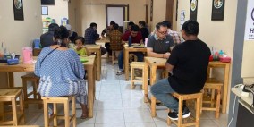 Santap Menu Khas Jawa Timur di Mbo’Is Resto Cibinong Bogor, Pengunjung: ”Alhamdulillah, Rasanya Enak Semua”