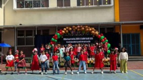 Rayakan Natal, TK/SD Ignatius Slamet Riyadi Gatsu Bandung Angkat Tema "Allah Hadir Menyelamatkan Keluarga"