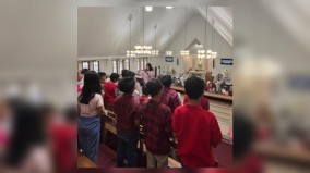 Minggu ke-3 Februari, Murid SD Ignatius Slamet Riyadi Gatsu Bandung Tugas Koor di Misa Kudus Gereja Kemuning