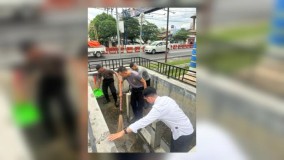 Wujudkan Program ASRI, Polda Gorontalo Bersihkan Pusat Keramaian Setiap Hari Selama Ramadhan