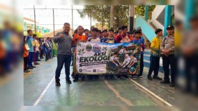 Tutup MPLS dengan Aksi Peduli Lingkungan, SMAN 1 Cibadak Sukabumi Tanam 500 Bibit Pohon dan Cat Jembatan Bersama Lintas Sekolah, Forkopimcam, Tokoh Masyarakat, KNPI, serta Karang Taruna