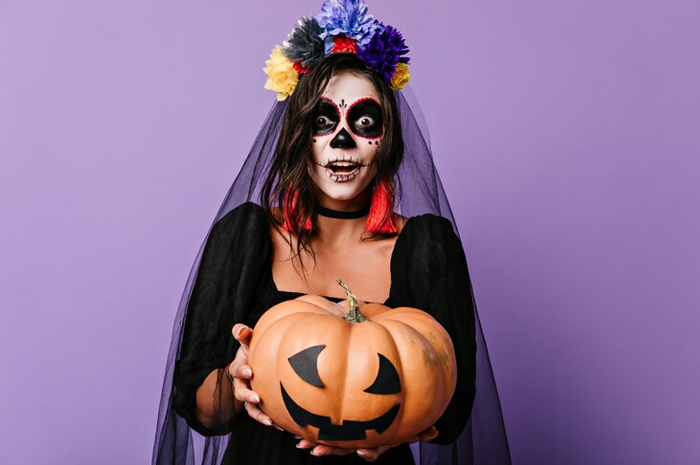 Apa Itu Halloween? Ternyata Orang-orang Mulai Pakai Kostum Aneh Sejak Abad Pertengahan