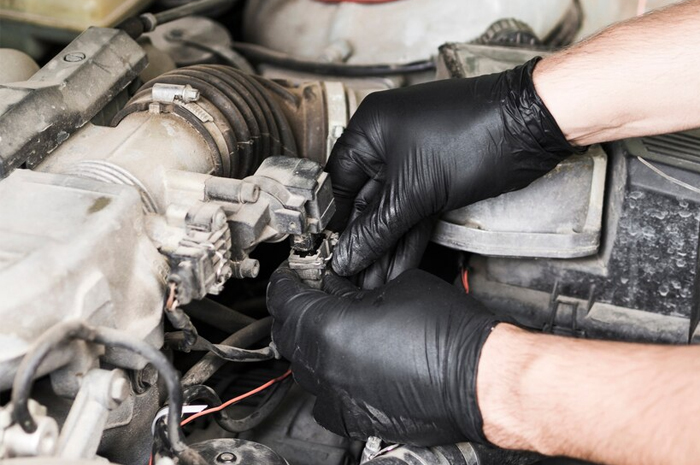 Perbedaan Motor Injeksi vs Karburator Bukan Hanya Soal Irit BBM, Sudah Tahu?