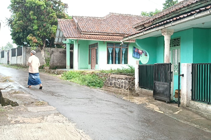 Sempat Sepi dan Mencekam! Densus 88 Kembali Tangkap Dua Terduga Teroris di Kebonpedes Sukabumi