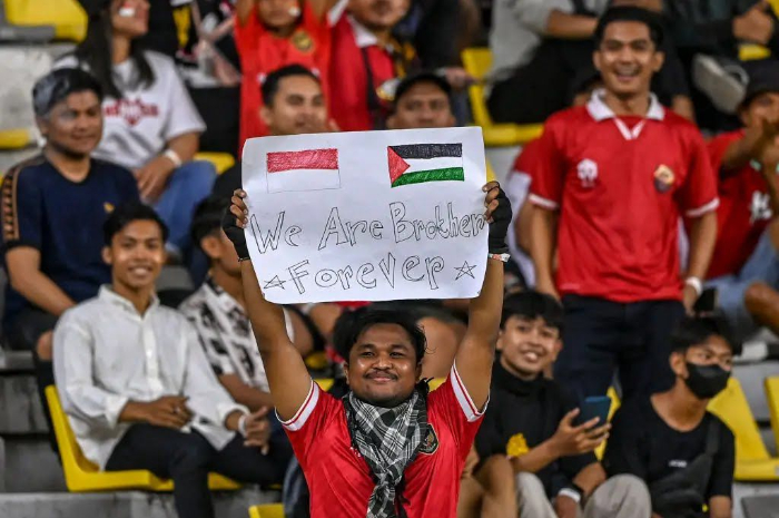 PSSI Sebut Tak Ada Larangan Bendera Palestina Berkibar, Erick Thohir: Terobos Lapangan, No!