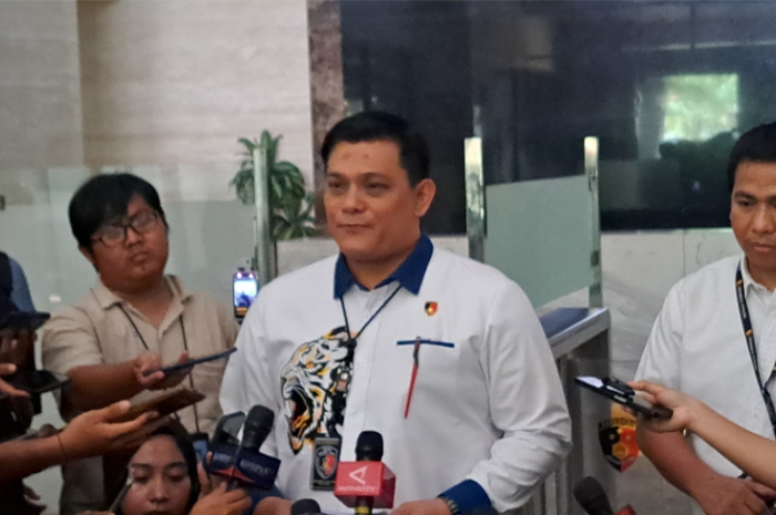 Diperiksa Lebih dari 3,5 Jam Terkait Kasus SYL, Ketua KPK Firli Bahuri Dibanjiri 15 Pertanyaan oleh Penyidik
