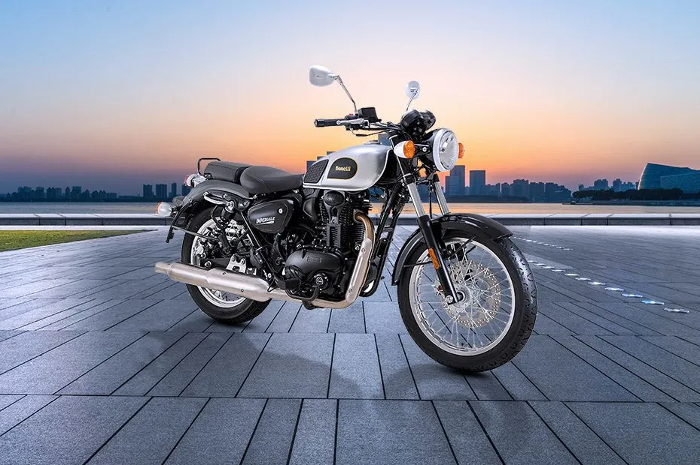 Kredit Motor Benelli Imperiale 400 Cuma 1 Jutaan Aja! Yakin Gak Mau? Ini Skema Cicilannya
