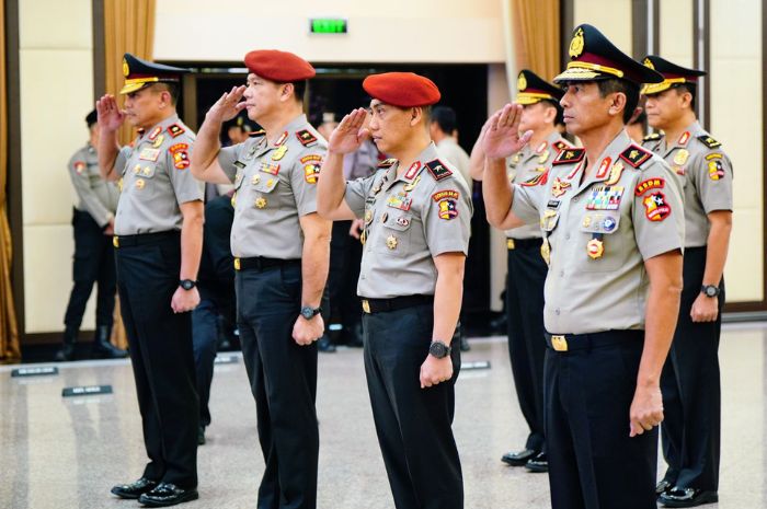 Kapolri Listyo Sigit Naikan Pangkat 13 Pati Setingkat Lebih Tinggi