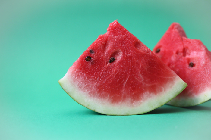  Intip 6 Khasiat Buah Semangka, Nomor 6 Bisa Bikin Kulit Glowing, Benarkah?