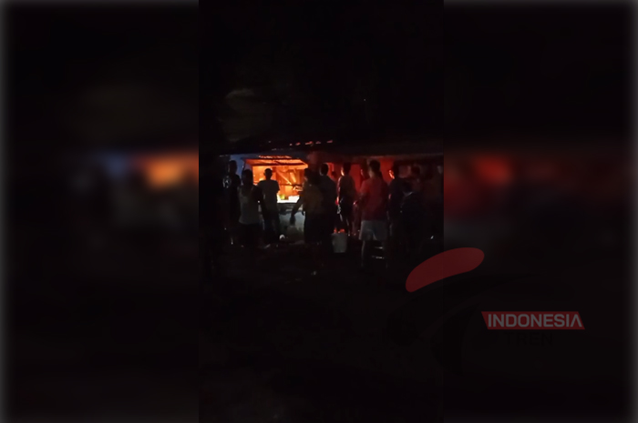 Kebakaran Hanguskan Warung Seblak di Cibadak Sukabumi, Satu Orang Kena Luka Bakar