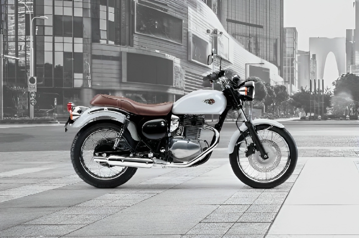 Kapan Lagi Dapat Motor Keren Cuma 900 Ribuan! Yakin Gak Mau Kredit Kawasaki W250 SE? Ini Skema Cicilannya