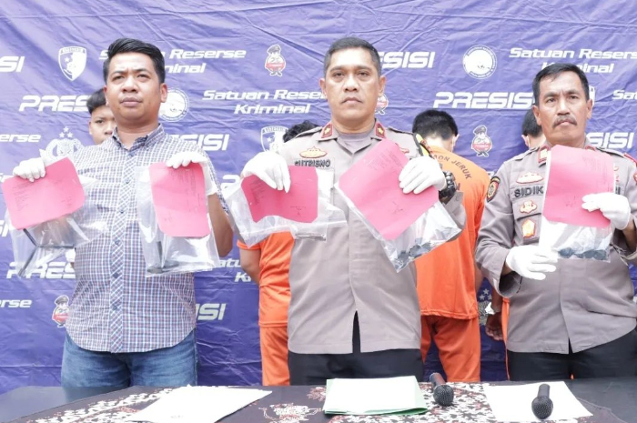 Puluhan Kali Beraksi Pakai Pistol Mainan, 4 Pelaku Curanmor di Jakbar Ditangkap Polisi