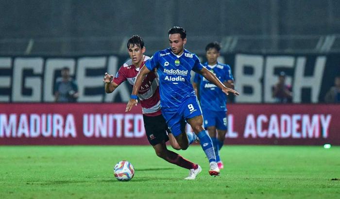 Ezra Walian Pede Persib Bisa Ungguli Dewa United