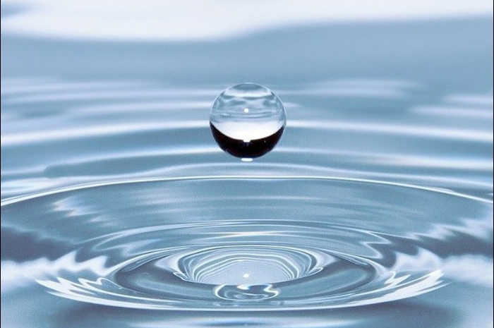 Manfaat Air Zamzam dan Hadits Shahihnya