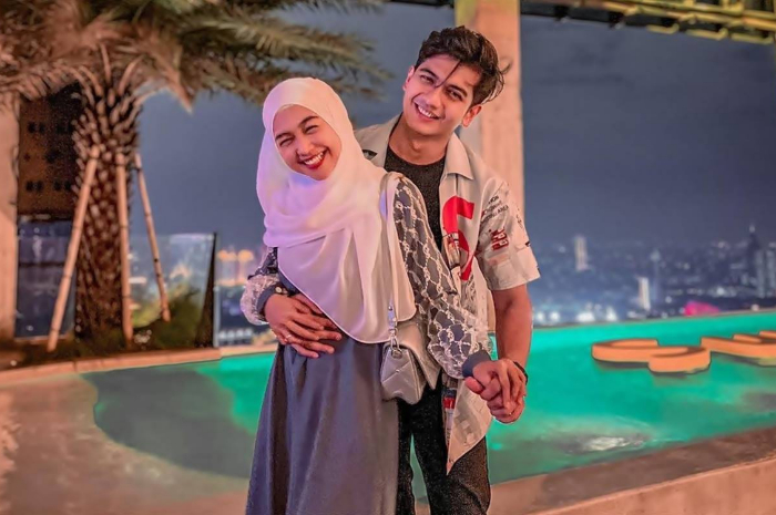 Wisuda S2 Teuku Ryan Tidak Didampingi Ria Ricis, Warganet: Yakali Momen Sakral, Istri Gak Dateng
