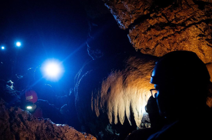 Menelusuri Keindahan Perut Bumi di Gua Buniayu Sukabumi, Memiliki Pemandangan Bebatuan Mempesona