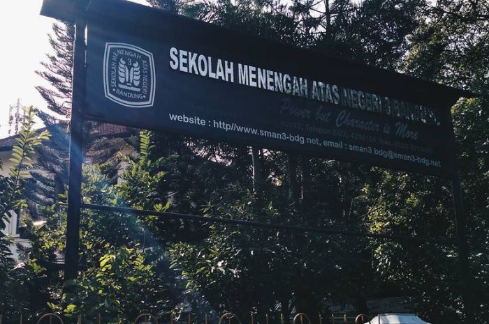Pelajar SMAN 3 Bandung Jatuh dari Lantai Tiga Sekolah, Polisi Periksa Guru Hingga Kepsek