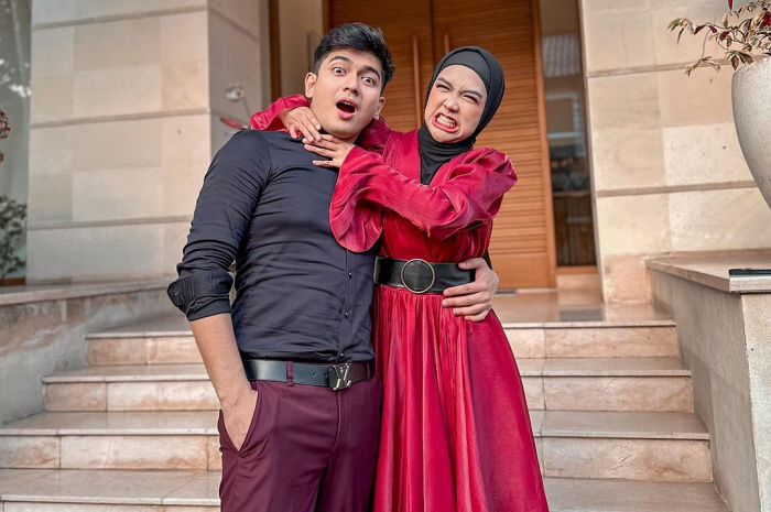 Syuting Replay TikTok 2023, Ria Ricis Tidak Ditemani Teuku Ryan, Netizen: Suami Gak Diajak?