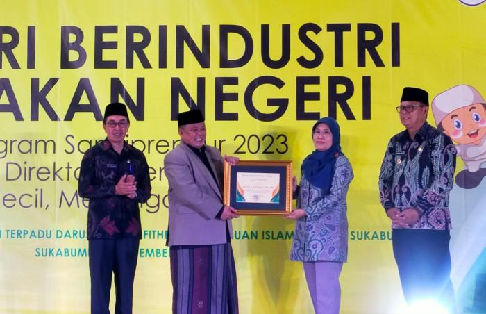 Lahirkan Wirausaha Baru, Kemenperin Gencarkan Program Santripreneur di Ponpes Sukabumi