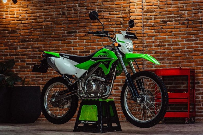 Pingin Punya Motor Offroad Kawasaki KLX 150? Cobain Kreditnya dengan DP 7 Jutaan