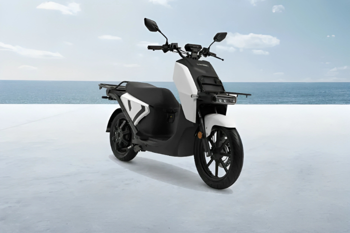 Kredit Motor Listrik Charged Anoa Cuma 400 Ribuan, Angsurannya Setara Bayar WiFi Bulanan, Minat?