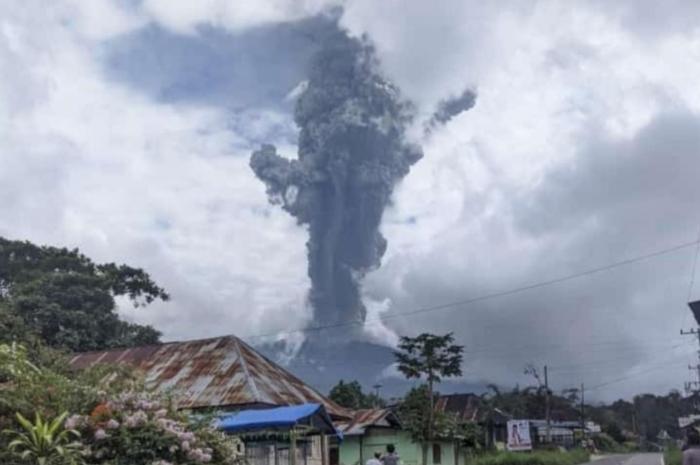 Kenali Penyebab, Dampak, dan Cara Antisipasi Gunung Meletus