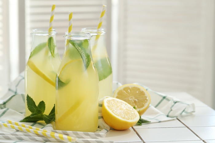 3 Manfaat dari Air Lemon, Nomor 2 Penting untuk Jaga Kesehatan Kulit!