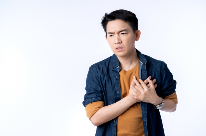 Wajib Tahu! Ini 6 Ciri-ciri Penyakit Jantung Pada Pria, Apa Saja?