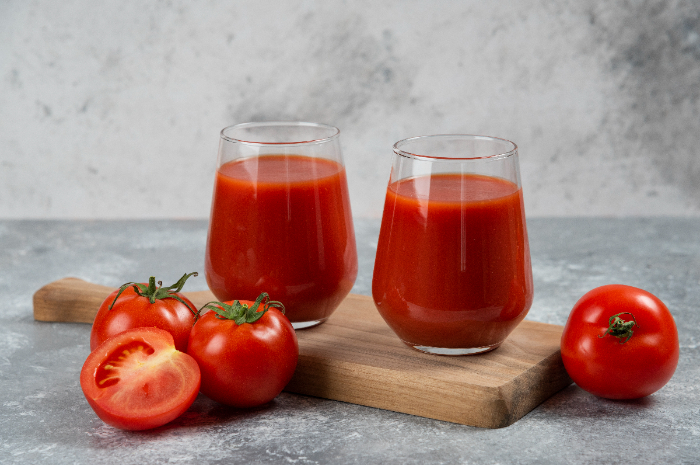 4 Manfaat Jus Tomat, Bisa Cegah Pengeroposan Tulang