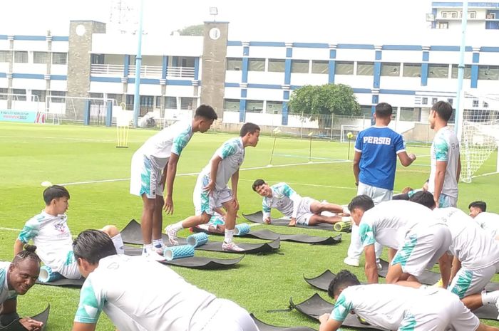Bojan Hodak Buka Suara Soal Tiga Pemain Asing yang Masih Berlatih Bersama Persib