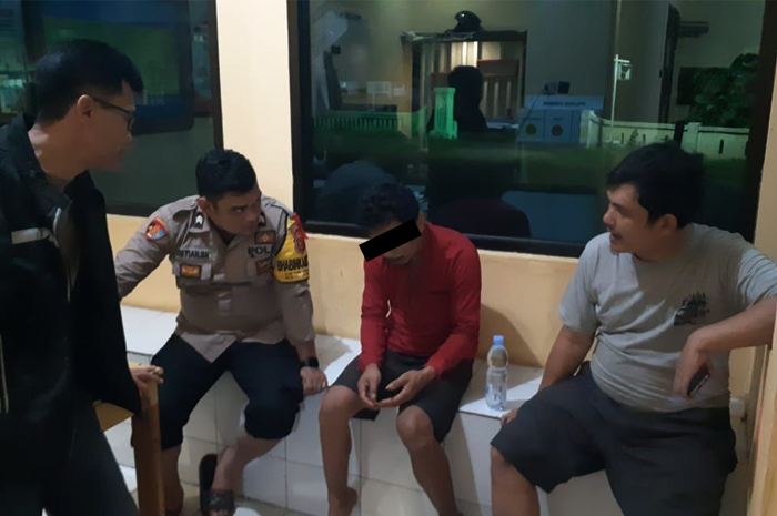 Pria Diduga ODGJ Aniaya Warga Ciemas Sukabumi, Langsung Diciduk Polisi