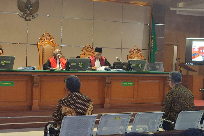 Eks Wali Kota Bandung Yana Mulyana Divonis 4 Tahun Penjara