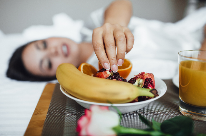 Jangan Asal Pilih! Intip 6 Makanan dan Minuman Terbaik untuk Dikonsumsi saat Demam, Nomor 2 Banyak Khasiatnya