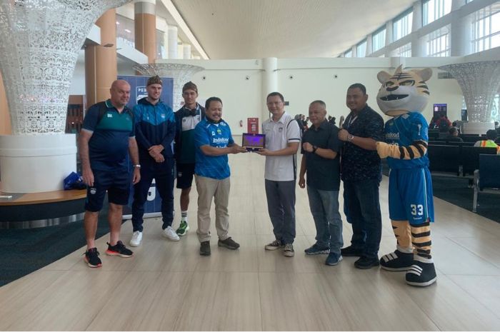 Terbang Lewat Bandara Internasional Jabar, Persib Bandung Harap Ekonomi BIJB Kertajati Majalengka Bergeliat