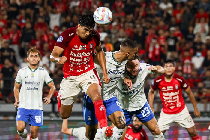 Babak 1: Bali United vs Persib Bandung Sengit, Skor Masih Kacamata