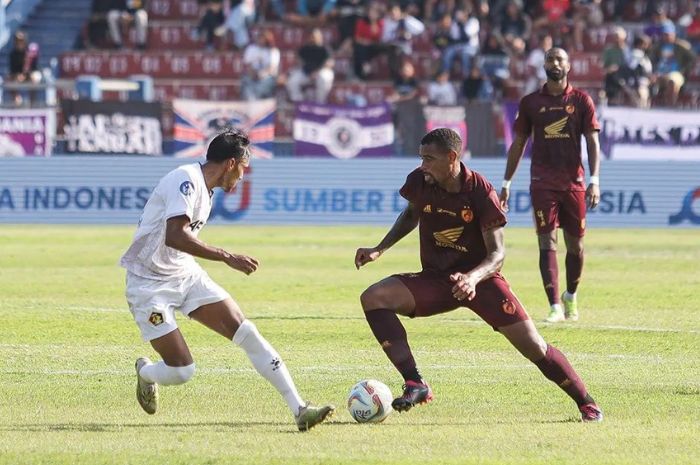 Kronologi Laga Persik Kediri vs PSM Makassar Dihentikan Wasit hingga Lanjut Kembali