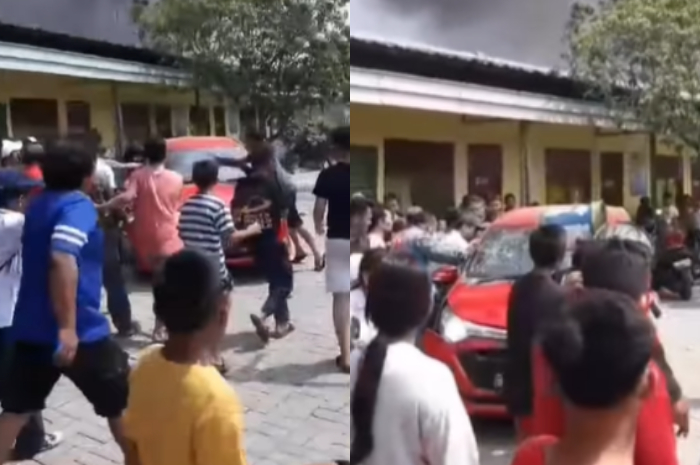 Heboh di Media Sosial, Mobil Diamuk Massa Karena Halangi Akses Armada Damkar di Bekasi