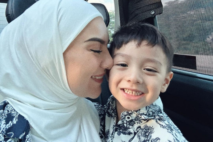 Irish Bella Dapat Kejutan Kecil dari Sang Anak di Hari Ibu Nasional
