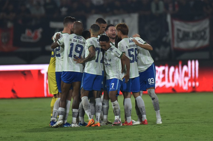 Jeda Kompetisi Liga 1, Persib Bandung Cari Klub Luar untuk Uji Tanding