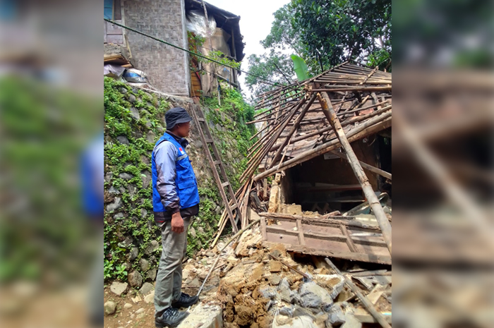 Dampak Gempa Banten, Rumah Warga Cicantayan Sukabumi Ambruk