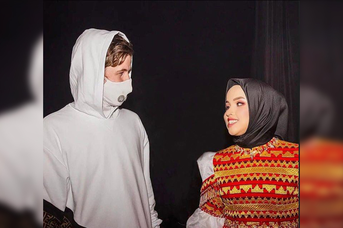 Fenomenal! Alan Walker, Putri Ariani dan Peder Elias Kolaborasi Lewat Lagu Who I Am