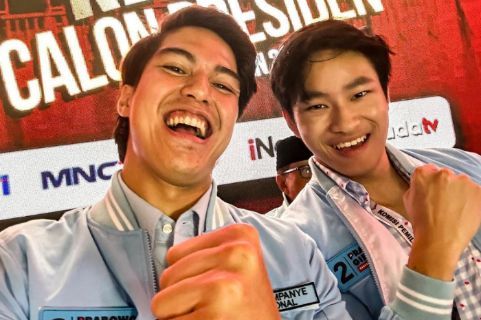 El Rumi dan Azka Corbuzier Nonton Debat Capres Bareng, Netizen Minta Tanding Tinju: Gas Masuk Ring!