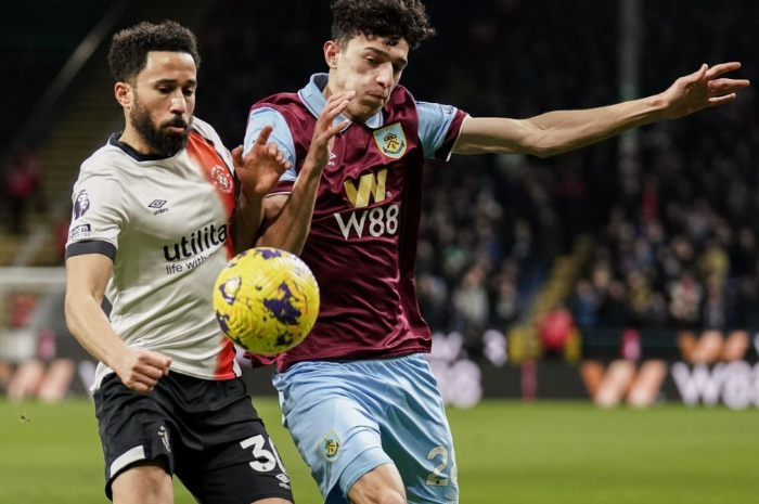 Skor Imbang Antara Burnley vs Luton, Gol Morris Jadi Penentu Tim Tamu, Laga Penuh Drama di Grup Papan Bawah