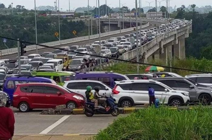 Jalue Arteri Bogor-Sukabumi Masih "Meriah", Polisi Minta Pengguna Jalan Sabar