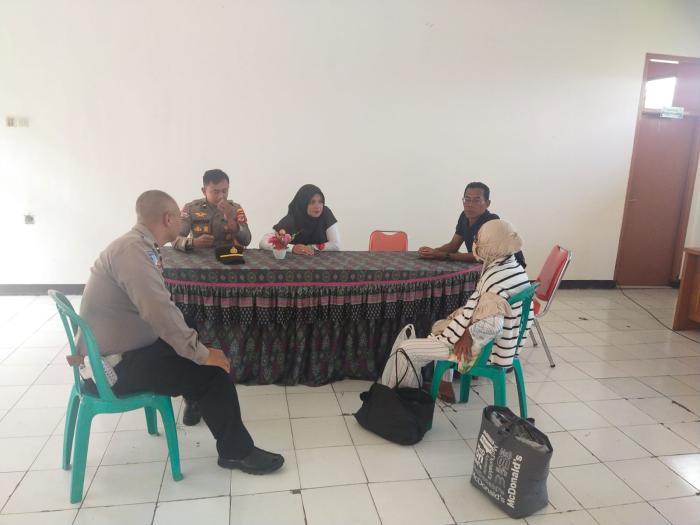 Lagi-lagi Paksa Minta Sumbangan ke Warga, Perempuan Diduga Pengemis Diamankan Polsek Baros Sukabumi