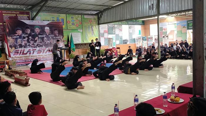 Festival Silat Syawal, Ribuan Pesilat dan Pendekar Adu Ketangkasan di Ponpes Dzikir Al Fath Sukabumi